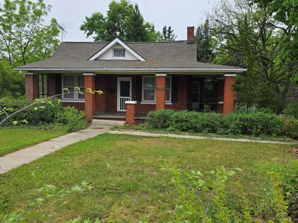 113 Princeton Cir NE, Roanoke, VA 24012
