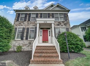 233 Cambridge Pl, Chalfont, PA 18914