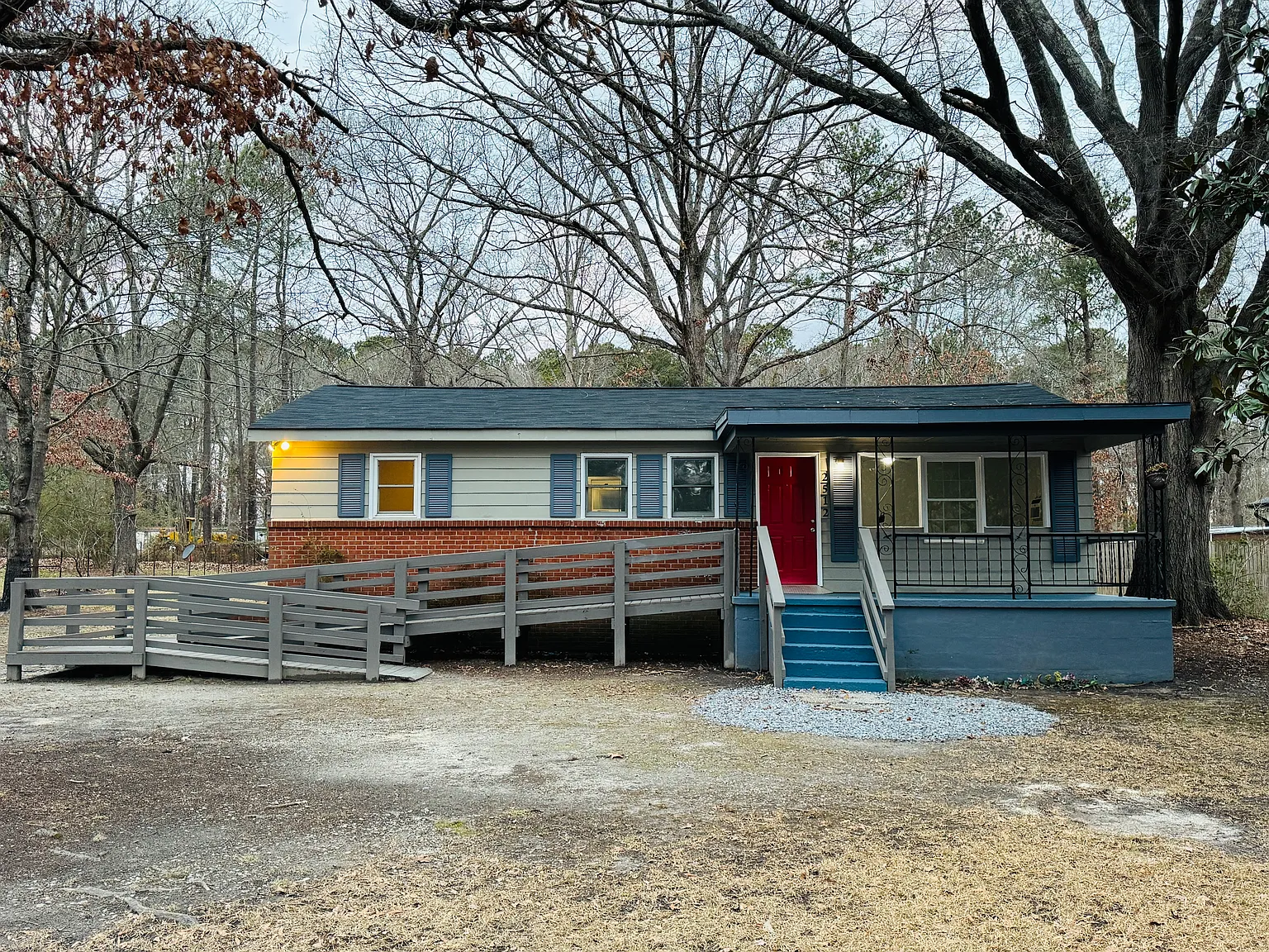 2512 Rockwood Dr. — Photo 2