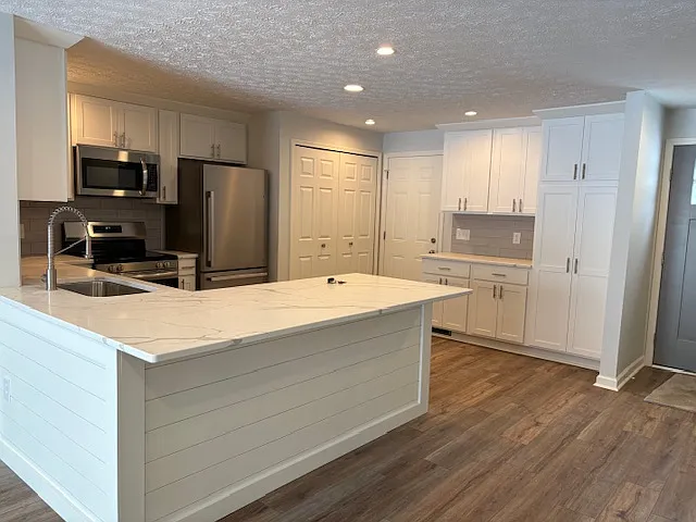 2 bed, 1.5 bath, 1100 sqft, $1,795 — Photo 4