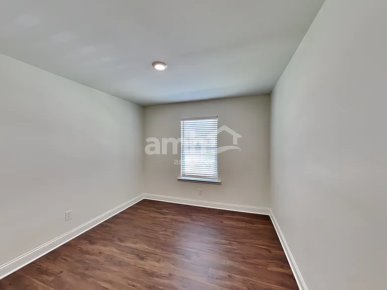 545 Summit View Ln — Photo 19