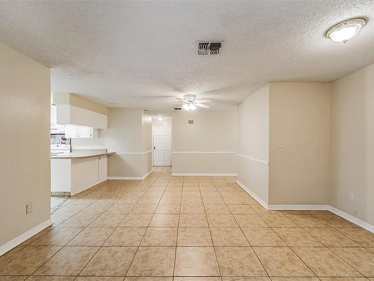 9616 N Oklawaha Ave #1/2 — Photo 24