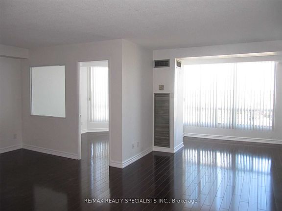 3rd image of 155 Hillcrest Ave Unit 1208