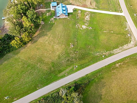 2nd image of 38 English Mountain Point Lot 38