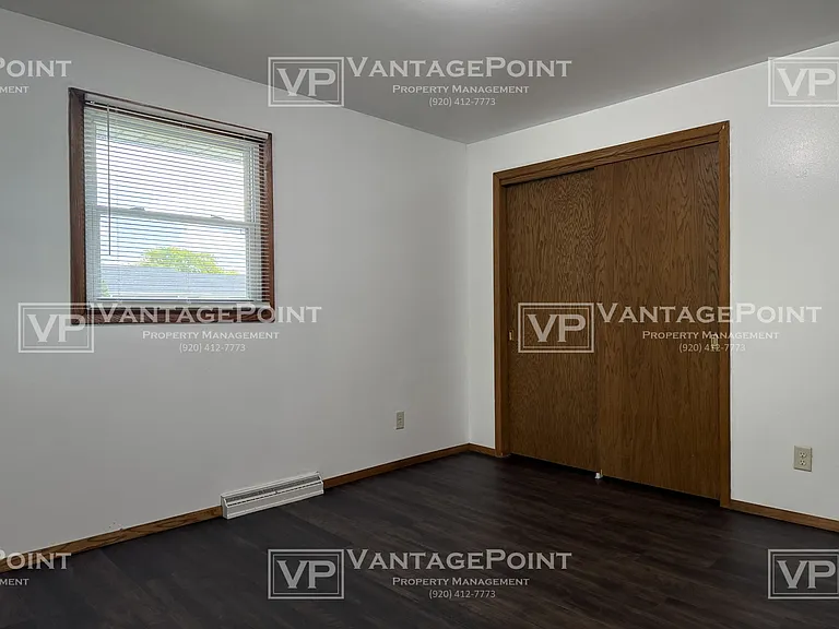 501 Tampa Way — Photo 10