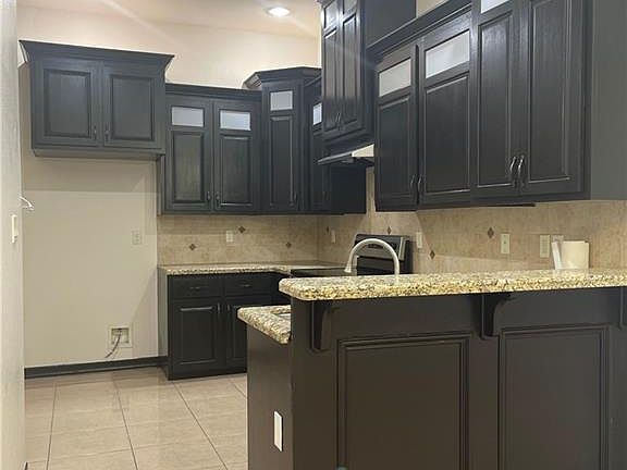 4th image of 7025 Robin Ave #7025