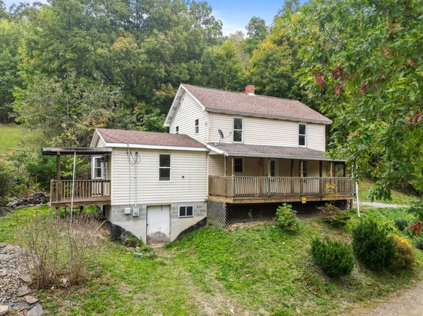 3715 Glendale Blvd, Coalport, PA 16627