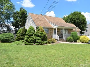 1366 Dominic St, Manville, NJ 08835