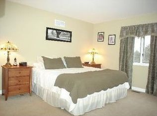 40W931 Dillonfield Dr, Elburn, IL 60119