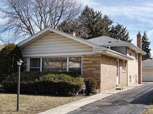 9109 Mango Ave, Morton Grove, IL 60053