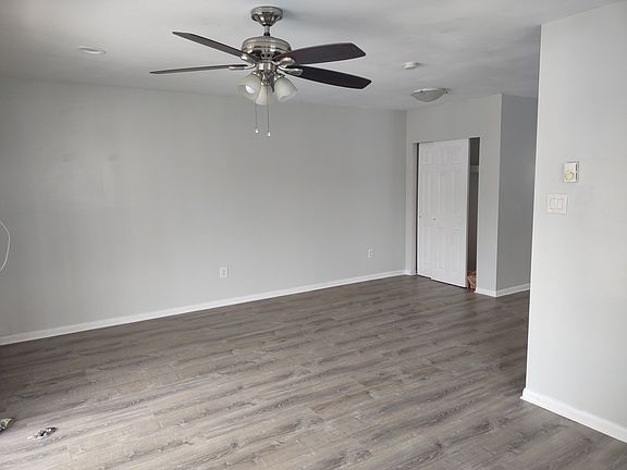 2nd image of 99 Holmes Rd #B