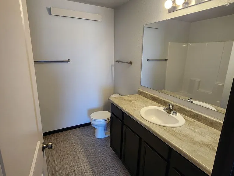 857 Tower Rd — Photo 6