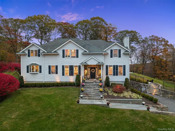 33 De Liso Lane, Mahopac, NY 10541