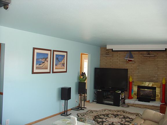 Living Rm -Main Flr