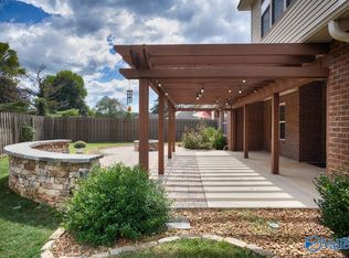 213 Somer Bridge Dr, Huntsville, AL 35811