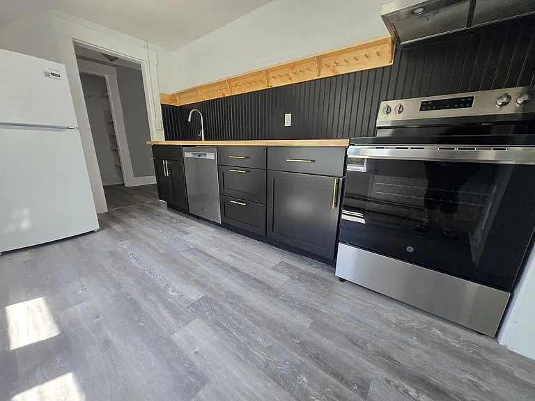 3 Keeble St #B — Photo 3
