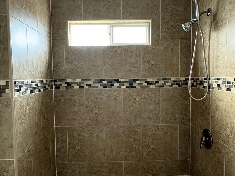 847 W Gage Ave — Photo 33