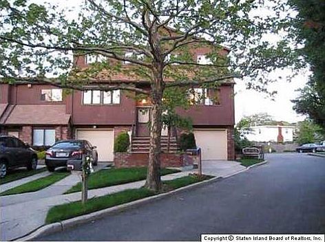 1st image of 51 Stonegate Dr