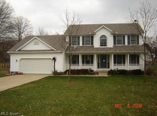 4720 Grapeland Ave NE, Louisville, OH