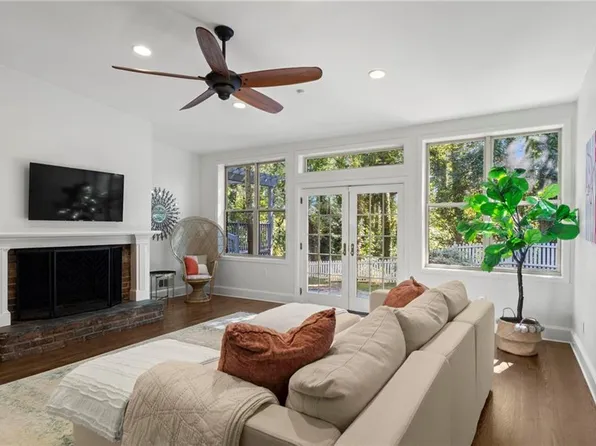 1788 Moores Mill Rd NW, Atlanta, GA 30318