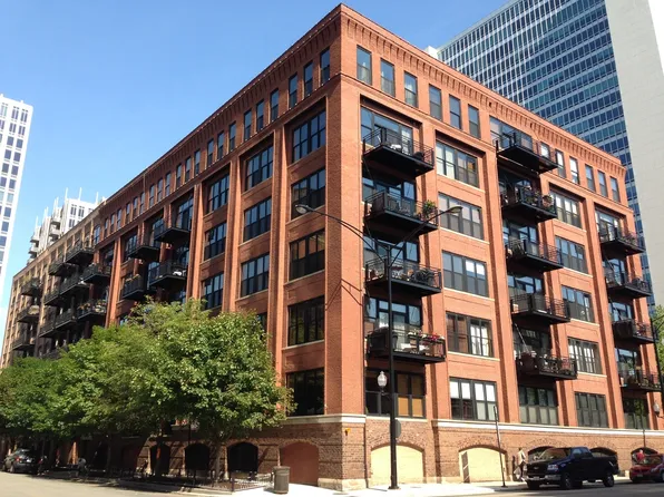 520 W Huron St APT 318, Chicago, IL 60654