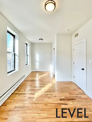 Rented by Level Group | media 14