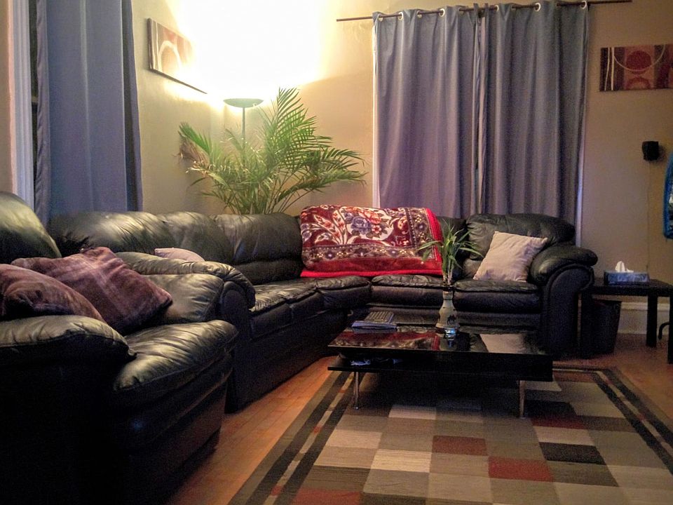 1st image of 122 W 32nd St #1