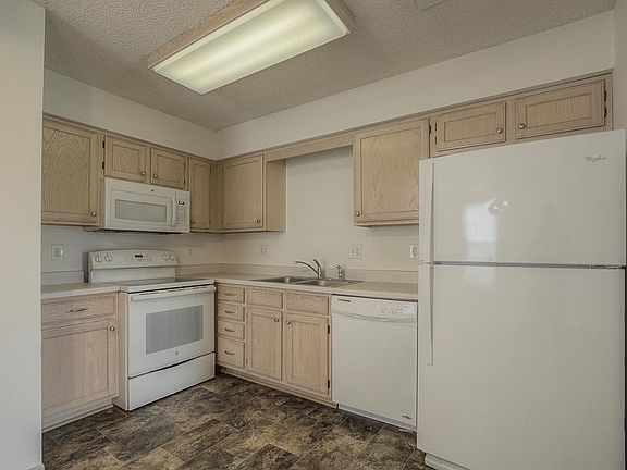 5th image of 503 NE 1st St APT A