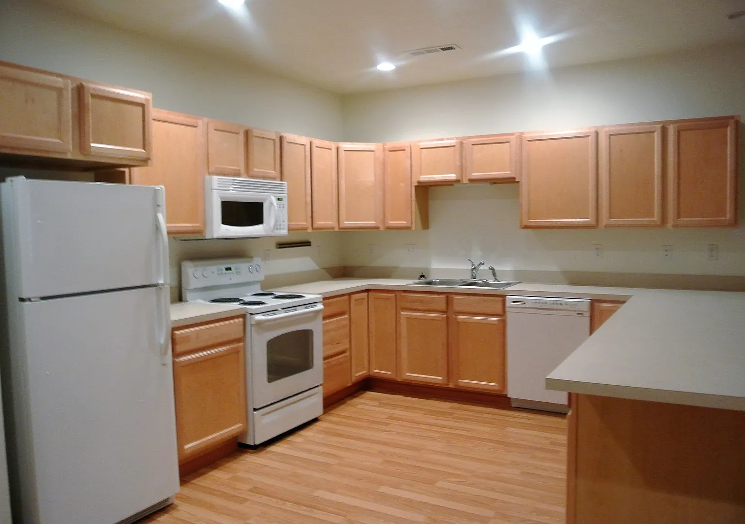 15 South Main — Photo 2