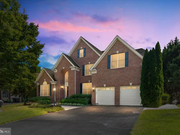15081 Sycamore Hills Pl, Haymarket, VA 20169