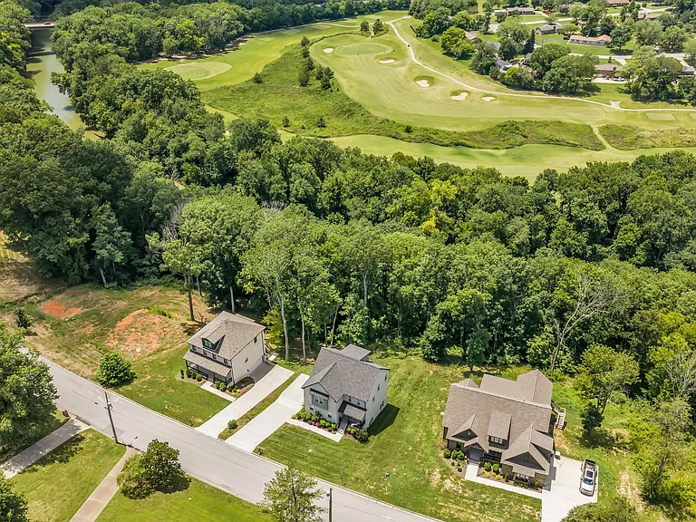 420 Stonemeadow Rd — Photo 11
