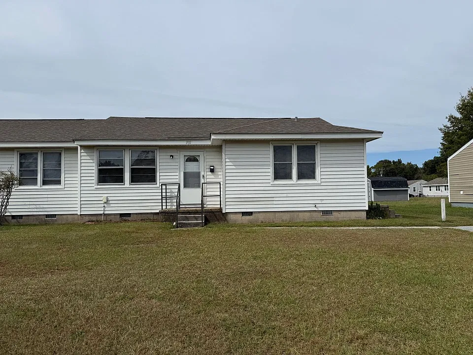 335 Starling St