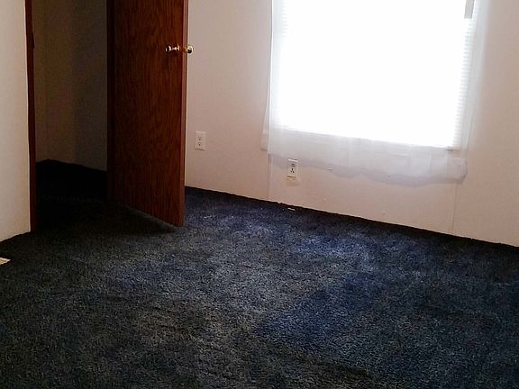 4th image of 1006 Clyde Dr