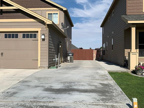 2nd image of 4107 Saint Paul Ln