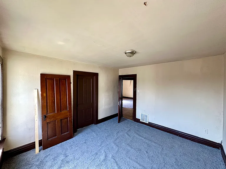 413 Bartram Ave — Photo 8