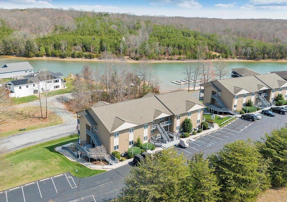 1st image of 1209 Mariners Way APT 66
