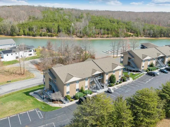 1209 Mariners Way APT 66, Huddleston, VA 24104