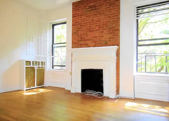 Rented by Balass Ralph, LREB | media 12