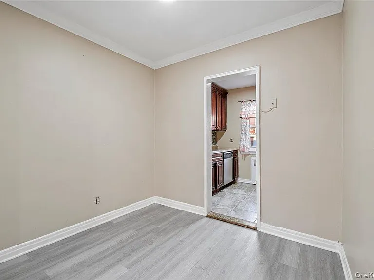 87-37 Marengo St #1 — Photo 5