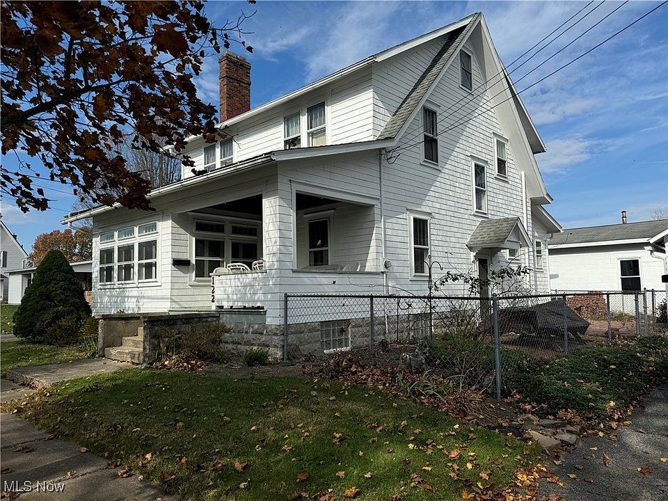 1st image of 122 E Pendleton St