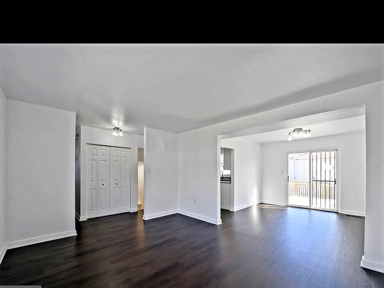 905 Nadine Ct — Photo 3