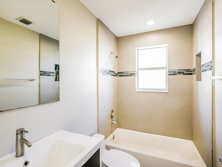 15618 SW 112th Dr — Photo 16