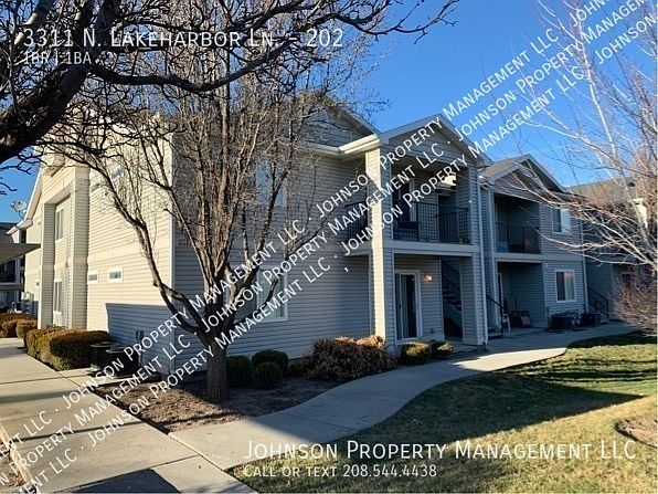 1st image of 3311 N Lakeharbor Ln APT 202