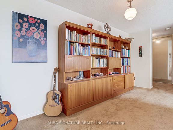 5th image of 40 Richview Rd #203