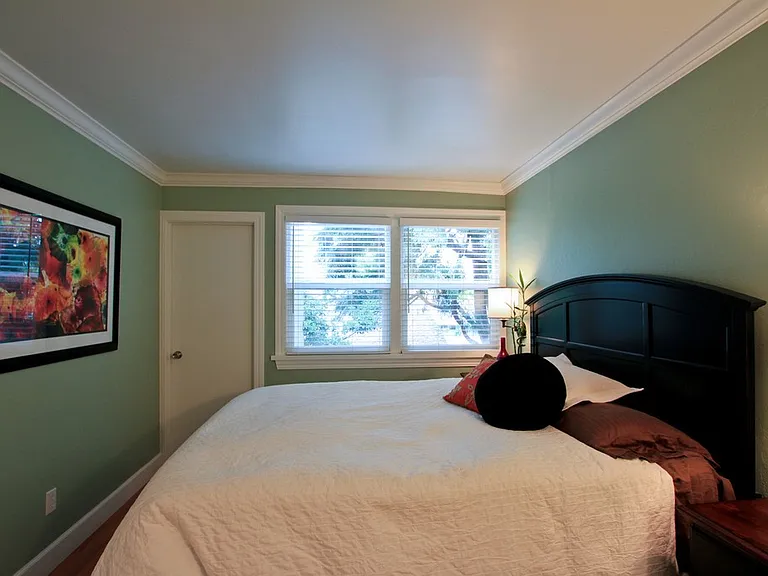128 Seale Ave — Photo 10