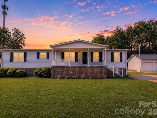 201 E 27th St, Kannapolis, NC 28083