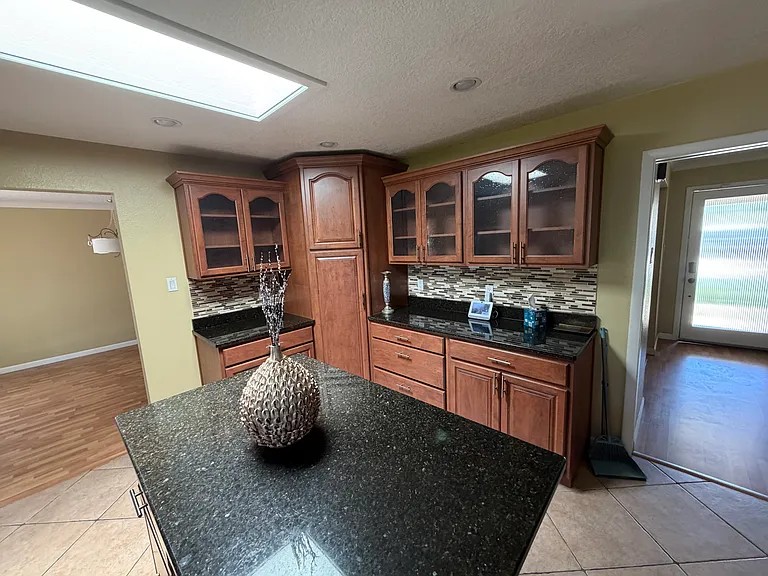 8521 James Ave NE — Photo 6
