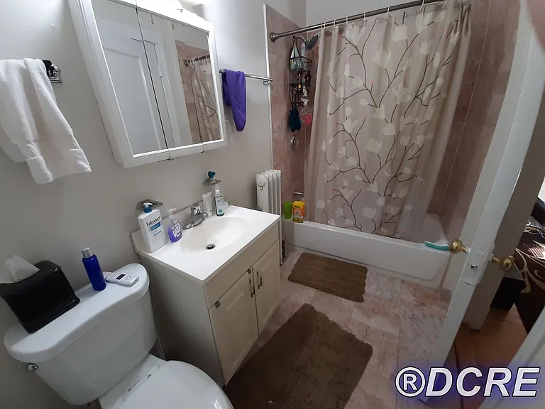 5241 N Winthrop Ave #1 — Photo 10