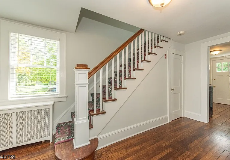 30 Stiles Ave — Photo 4