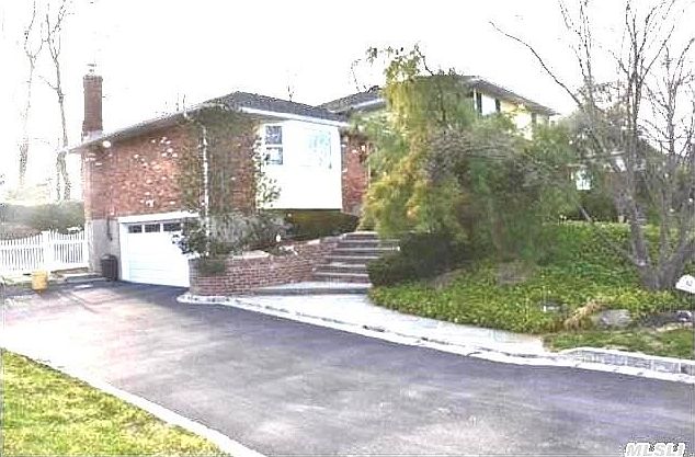1st image of 52 Roosevelt Dr